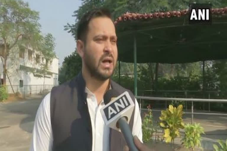 Crime rate in Bihar has increased under BJP-JDU regime: Tejashwi Yadav  ജെഡിയു-ബിജെപി സർക്കാരിന് കീഴിൽ കുറ്റകൃത്യങ്ങളുടെ നിരക്ക് വർദ്ധിക്കുന്നു: തേജശ്വി യാദവ്  രാഷ്ട്രീയ ജനതാദൾ (ആർജെഡി) നേതാവ് തേജശ്വി യാദവ്  Rashtriya Janata Dal (RJD) leader Tejashwi Yadav