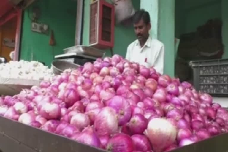 onion-prices-increase-in-buldana