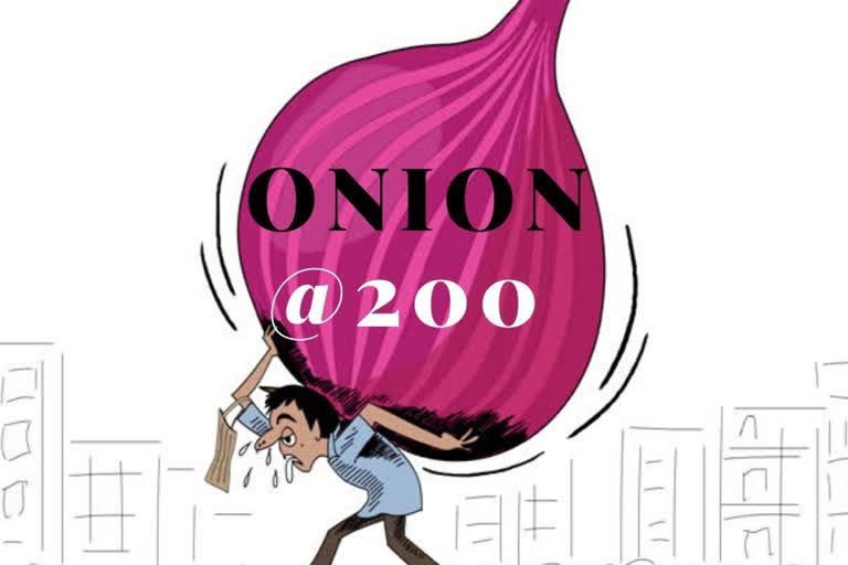 WB: Onion prices likely to touch Rs 200 per kg