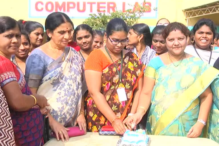 vijayawada Montessori students  happyy on disha murder case encounterencounter