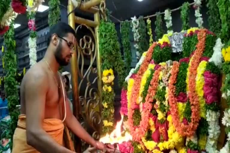 unjal seva in yadadri laxminarasimha temple