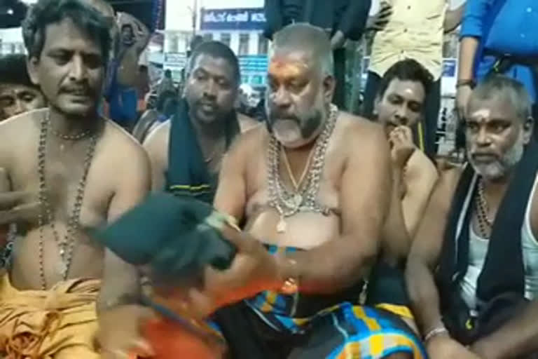 ayyappa visit  kashi viswanathan  കാശി വിശ്വനാഥൻ  അയ്യപ്പ ദർശനം