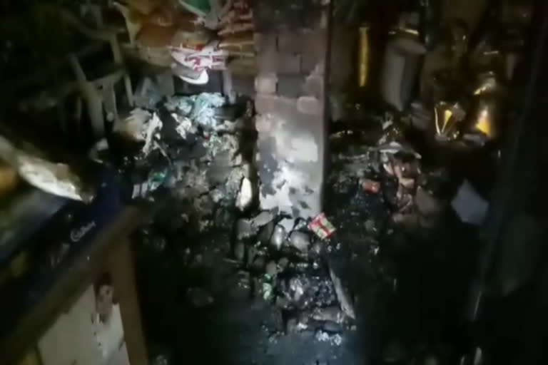 fire in grocery store in Hira Nagar