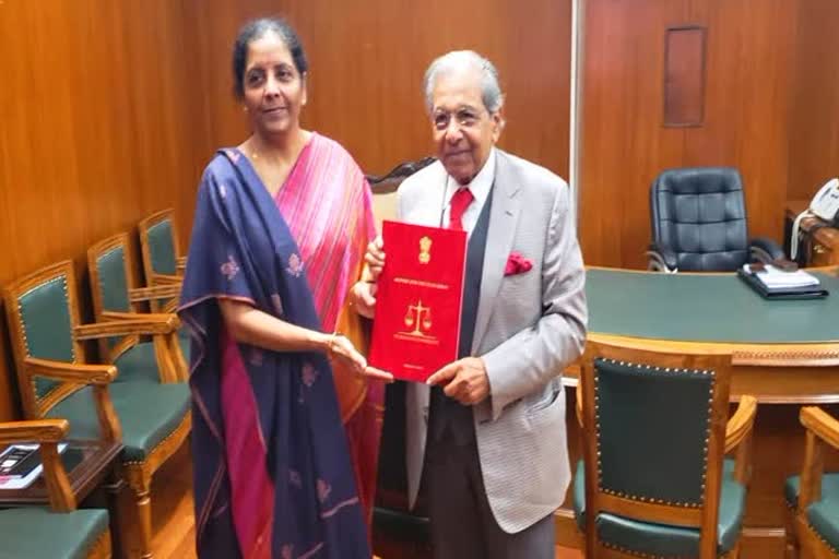 Finance Commission submits report to Sitaraman