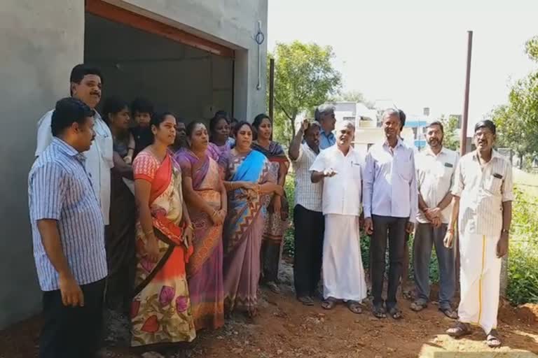 people protest against tasmac in erode