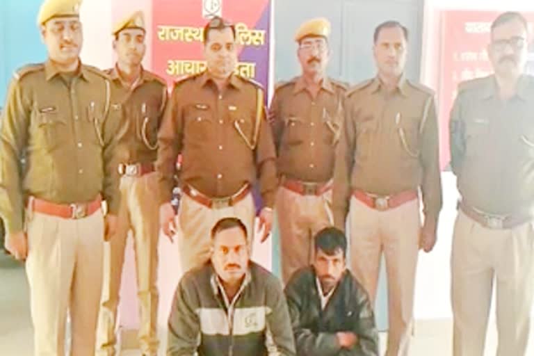 Dhaulpur news, Police arrested, धौलपुर समाचार, वांछित बदमाश