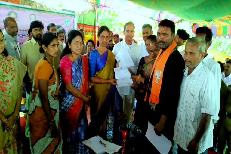 education minister sabitha indrareddy visit to yadadri bhuvanagiri district