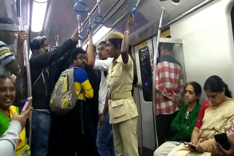 Metro Standing for the Protection of Women