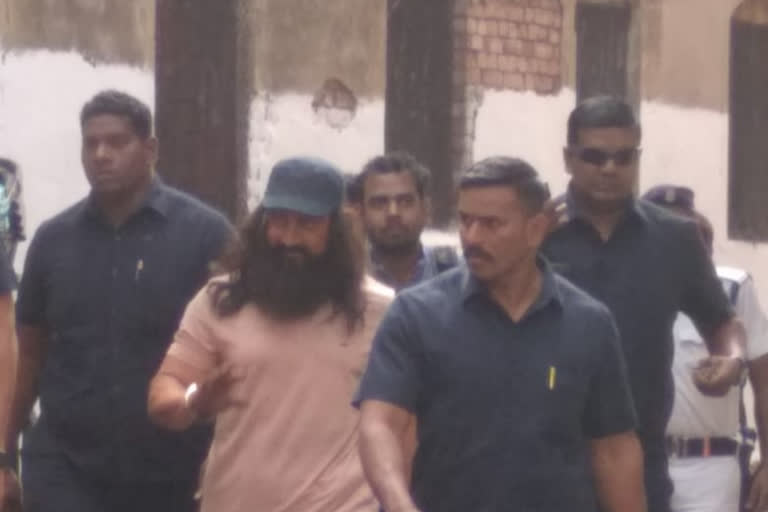 Aamir Khan visits Kolkata for Laal Singh Chaddha shoot