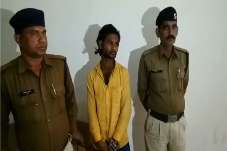 katangi-police-caught-pickup-vehicle