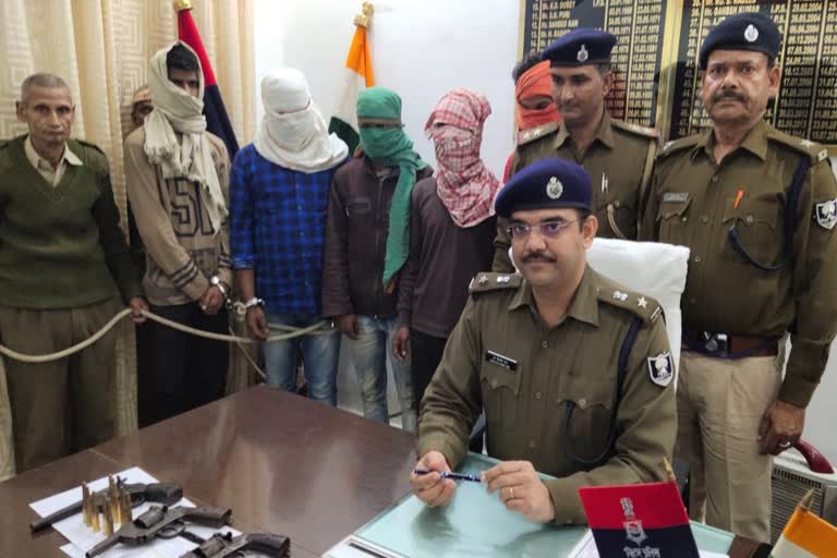 police arrested 5 criminals in chhapra