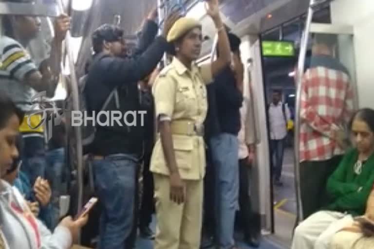 bengaluru-womens-security-guards-are-deployed-in-namma-metro-coaches