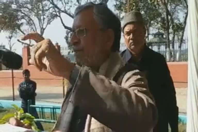 sushil modi  on road construction in valmikinagar