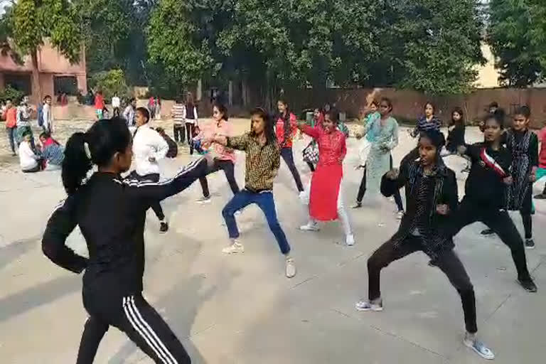 भरतपुर की खबर, self defense, रामेश्वरी देवी कन्या महाविद्यालय