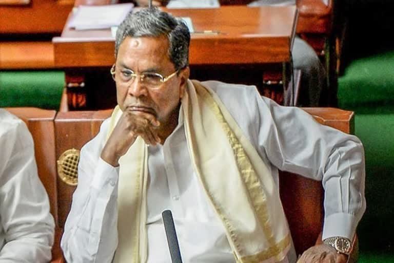 Siddaramaiah resigns as CLP leader after Congress poor show