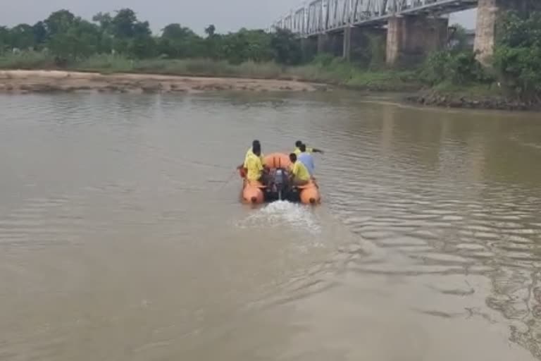 missing after drown in river