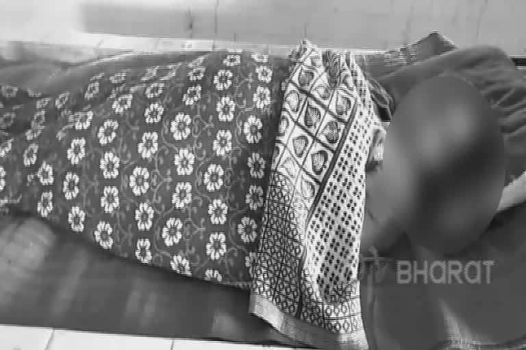 Husband employed in Saudi .. wife suicide at suryapet district