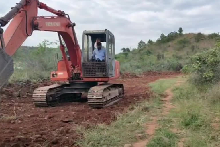 భోగాదమ్మ గుడికి రోడ్డు పనులు ప్రారంభం... ఆనందంలో భక్తులు