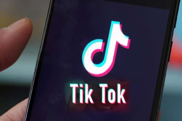 four attacked after rucks over making tik tok video in delhi