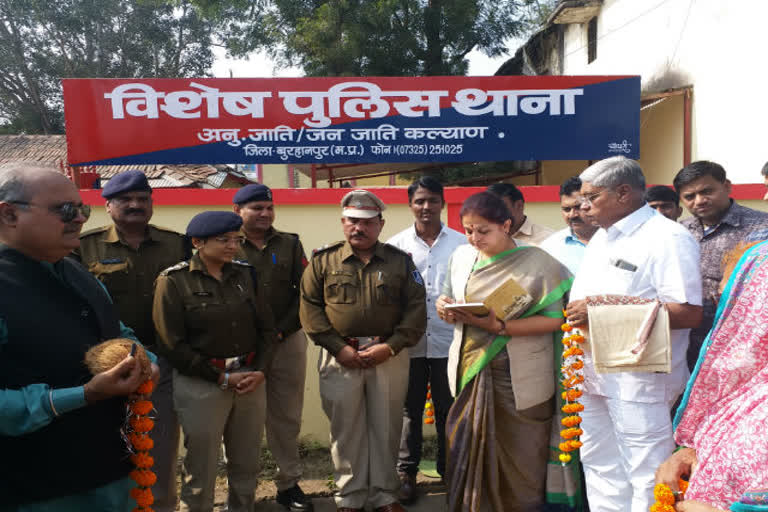 Ajak police station in-charge honored