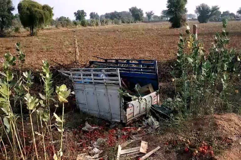 The pickup vehicle collided with the culvert on the highway, jodhpur news, जोधपुर न्यूज