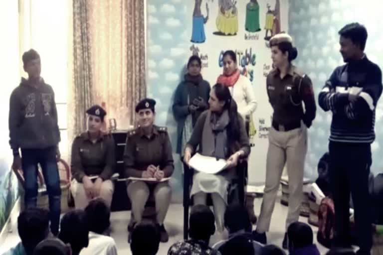 gurugram police interact with children of slums