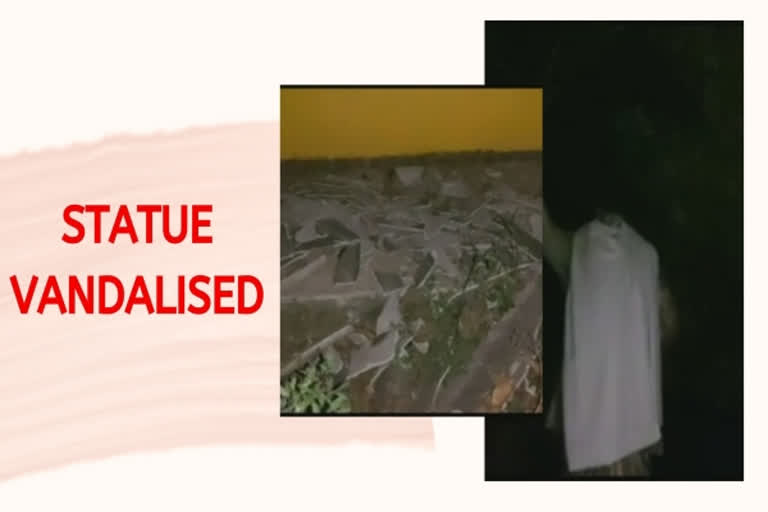 Biju Patnaik's statue vandalized