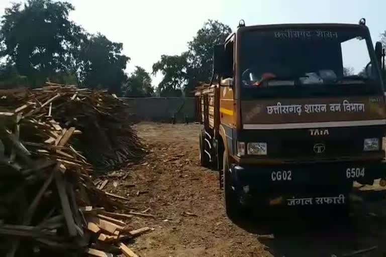 Wooden business under the guise of Poha Mill in balod