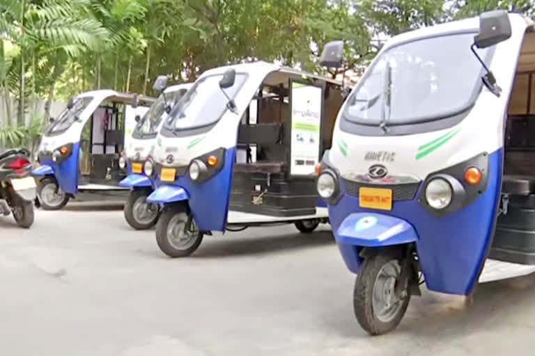 'e-yAna' taxi service introduced in Hyderabad to reduce carbon footprints