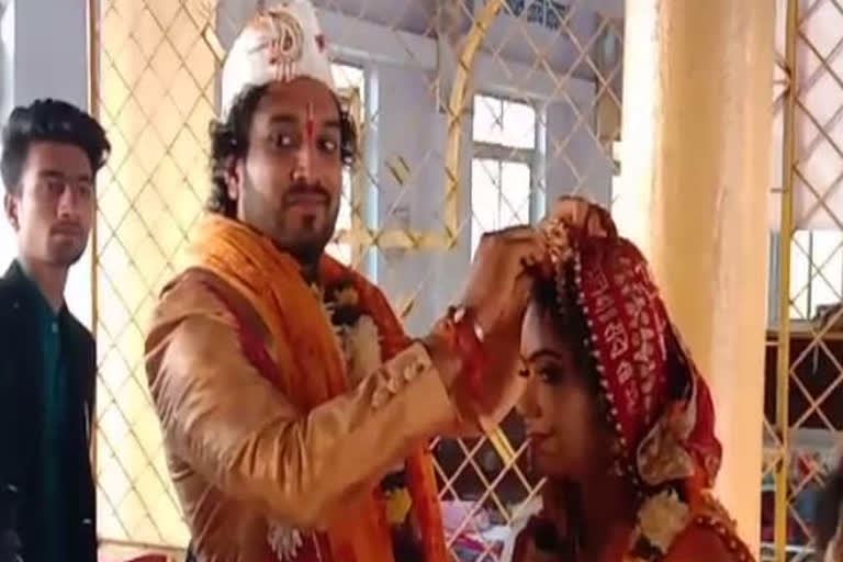 Newlyweds created ideal marriage using Gayatri method