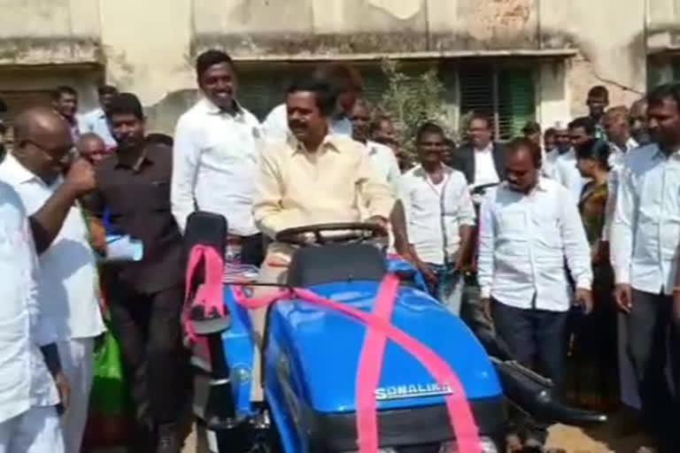 Makthal Mla chittem ram mohan reddy distribution Tractors to the panchayaths