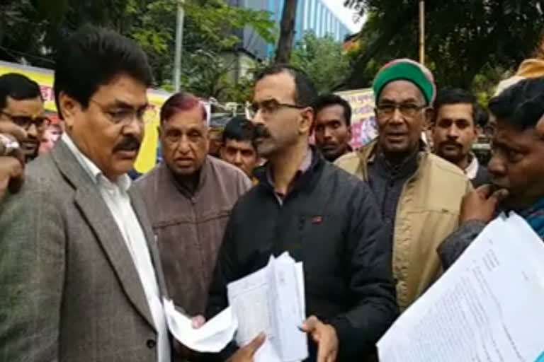 3000-families-submitted-memorandum-to-cm