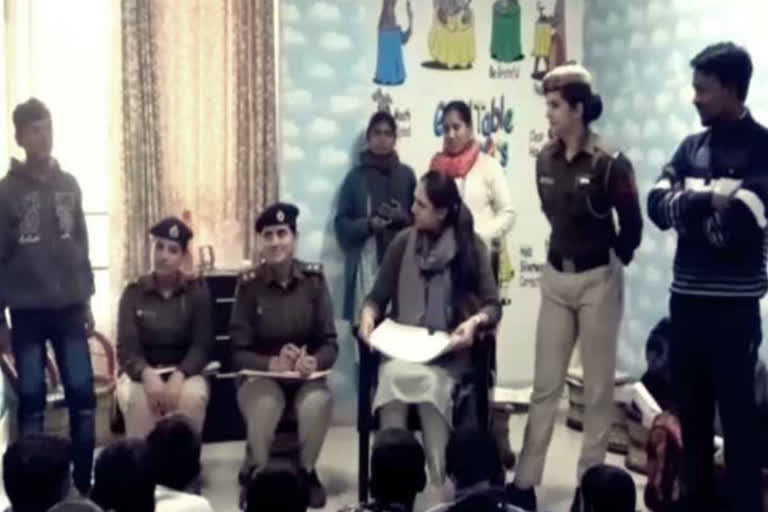 gurugram police interact with children of slums