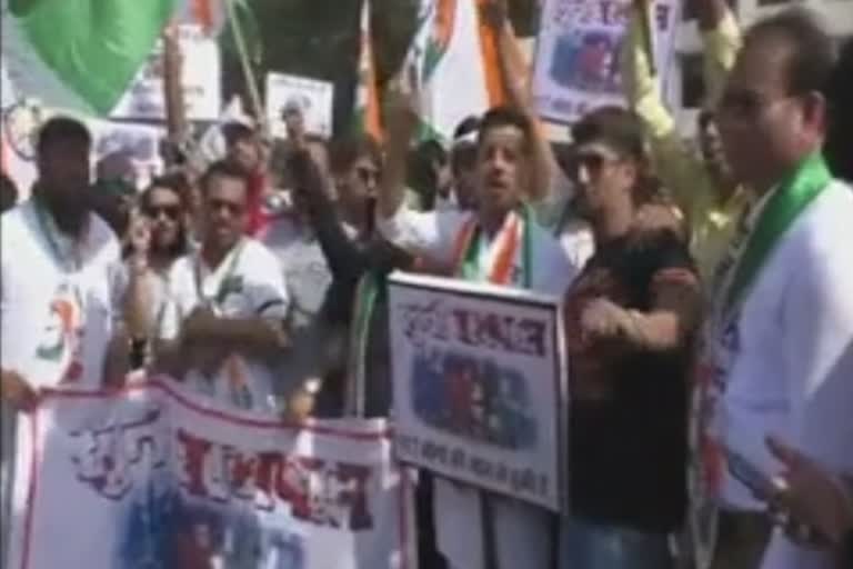 protest for closing mumbra bypass