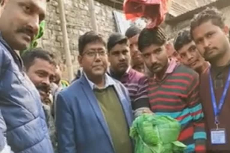 Raid on plastic factory by SDO in patna