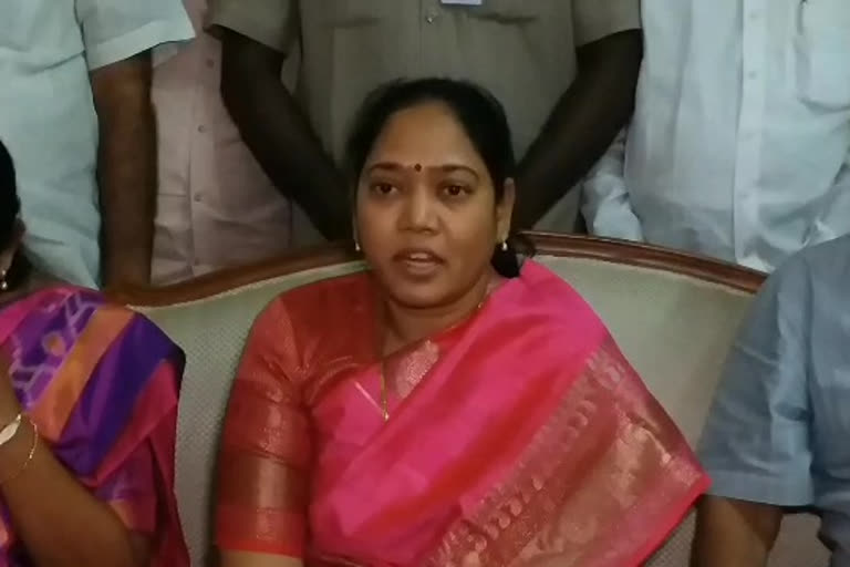 home minister press meet in tanuku