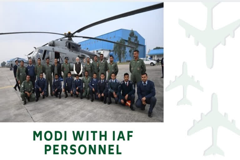 PM Modi with IAF personnel at the Air Force Station in Kanpur