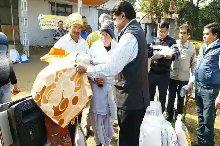 Ration kits distributed, चिकित्सा शिविर, alwar news, राशन वितरण कार्यक्रम