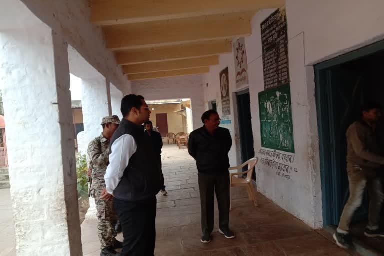 Vijaypur SDM conducted surprise inspection of Government Secondary School in sheopur