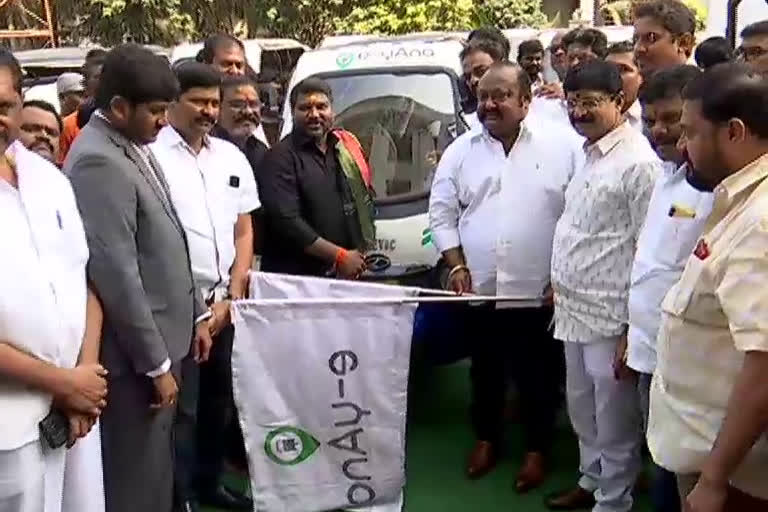 ELECTRIC AUTO INAUGURATE GANGULA KAMALAKAR IN KARIMNAGAR DISTRICT