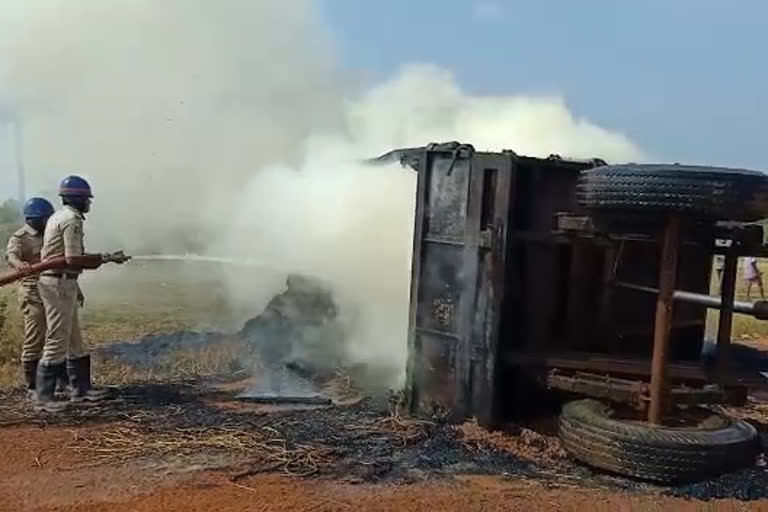 Electric wires in the jaggampeta fire  the grass tractor