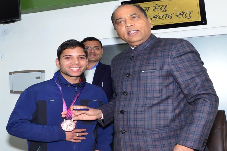 international kung fu bronze medal winner met with cm jairam