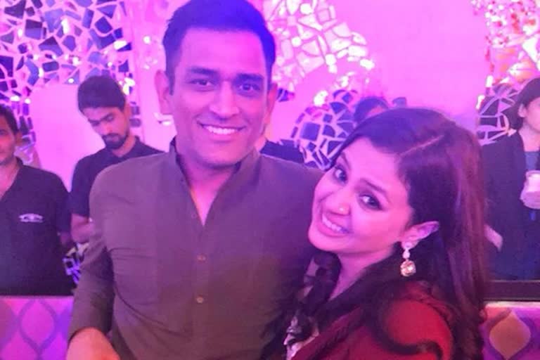 MS Dhoni fight with Wife Sakshi