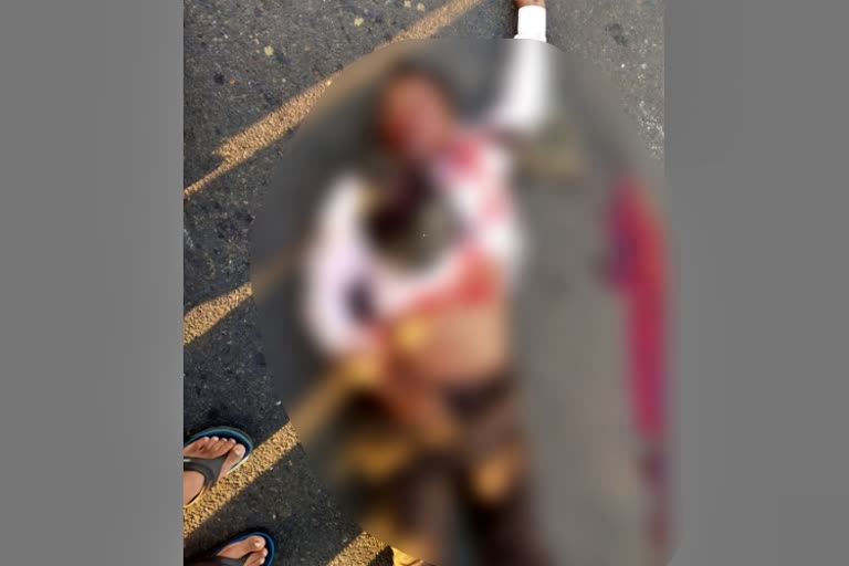 ಅಪರಿಚಿತ ವಾಹನಕ್ಕೆ ಬೈಕ್​ ಡಿಕ್ಕಿ, Accident in Chikkodi