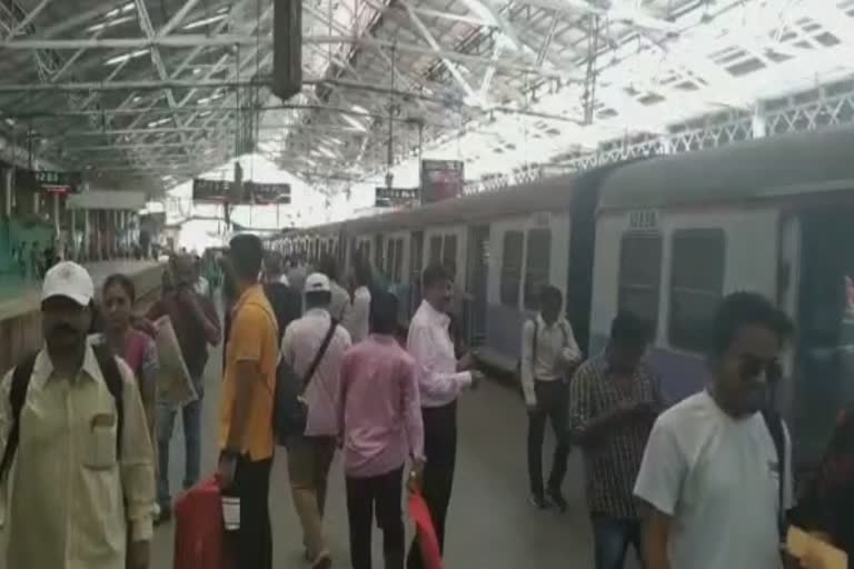 huge-no-of-death-by-local-train-in-mumbai