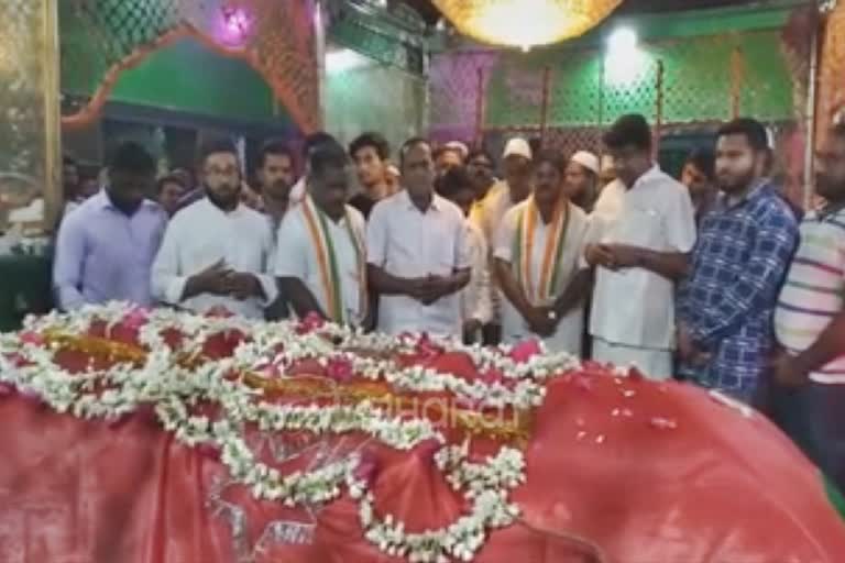 krishnagiri sangal thoppu dargah renovation work opened by congress mp selvakumar