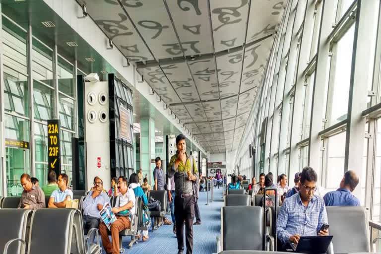 business news, Airports Authority of India , separate waiting hall, कारोबार न्यूज, भारतीय विमानपत्तन प्राधिकरण , हवाई अड्डों पर फंसे यात्रियों के लिए अलग वेटिंग हॉल