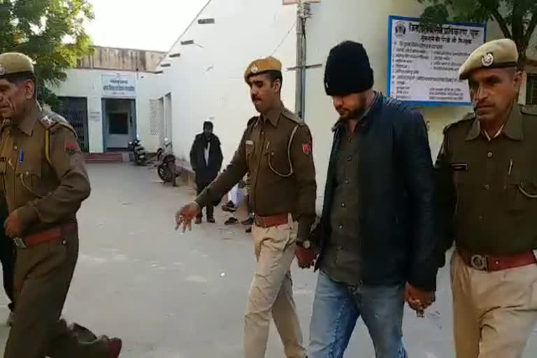 रतननगर का सरकारी स्कूल,  Government School of Ratanagar,  सरकारी स्कूल में अश्लील हरकत,  Obscene act in government school