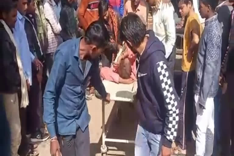 baran news, बारां में ट्रेक्टरट्रोली पलटी, rajasthan news, बिशनखेड़ी में सड़क हादसा, baran road accident, ट्रैक्टर ट्रॉली पलटने से मौत, बारां में युवक की मौत