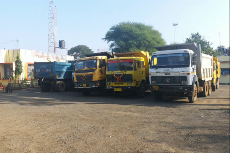 Eight trucks for illegal sand mining were seized